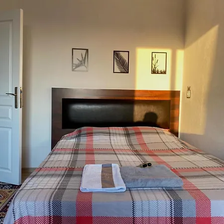 Apartment Closest House To The Airport